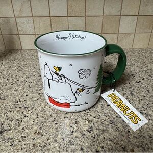 Peanuts Snoopy Stoneware Coffee Mug Christmas 21 oz NEW